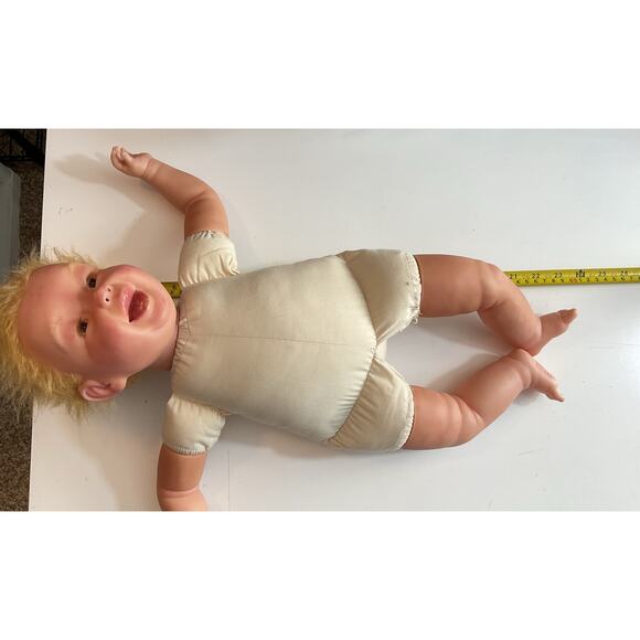 Vintage 1995 Pat Secrist  Hilarious Baby Doll Red Hair Brown Eyes - Picture 4 of 4